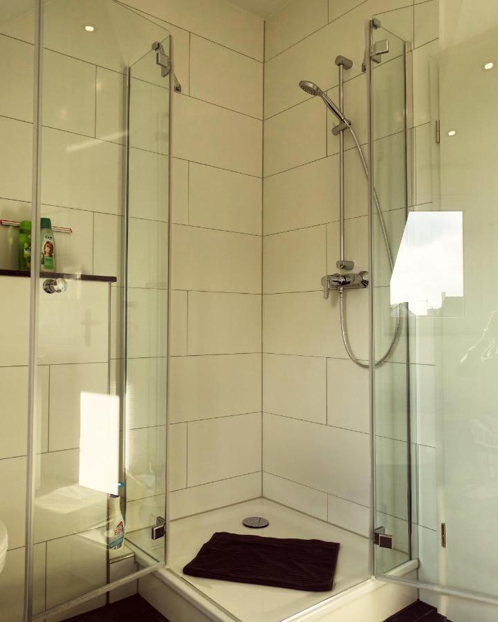 FRANKES CITY SLEEP Maisonette Apartment mit Weitblick, 6 Einzelbetten Velbert Exterior foto