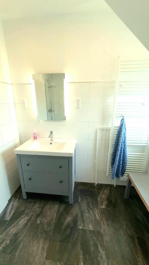 FRANKES CITY SLEEP Maisonette Apartment mit Weitblick, 6 Einzelbetten Velbert Exterior foto